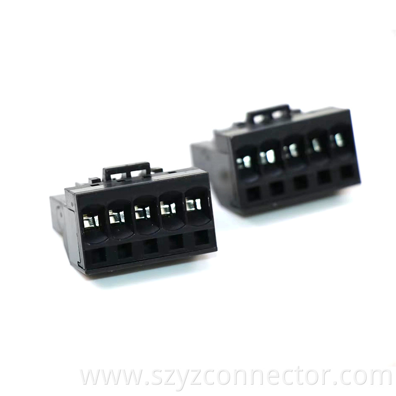 Plug in male seat